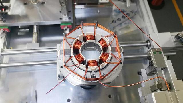 無刷電機繞線機主要配置什么驅動電機